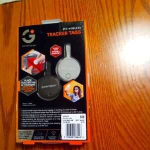 NWT Smart Gear Wireless Tracker Tags - Black and Gray. 2 Pack. Battery Included.